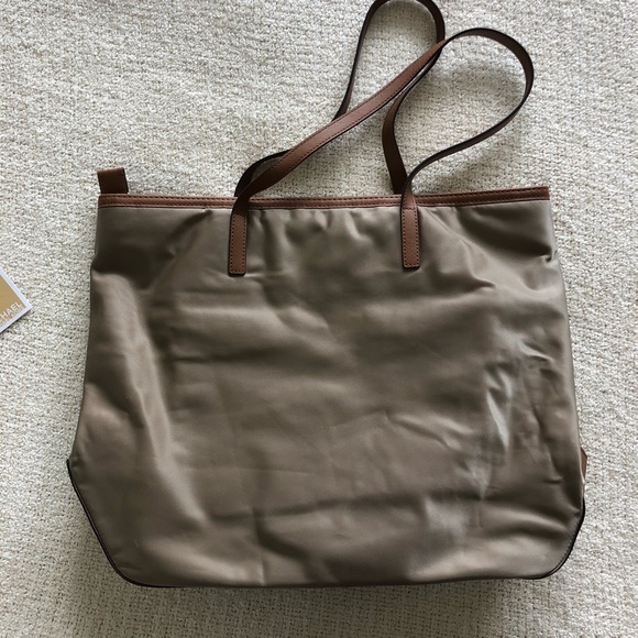 Michael Kors Tote Purse - Picture 8 of 10